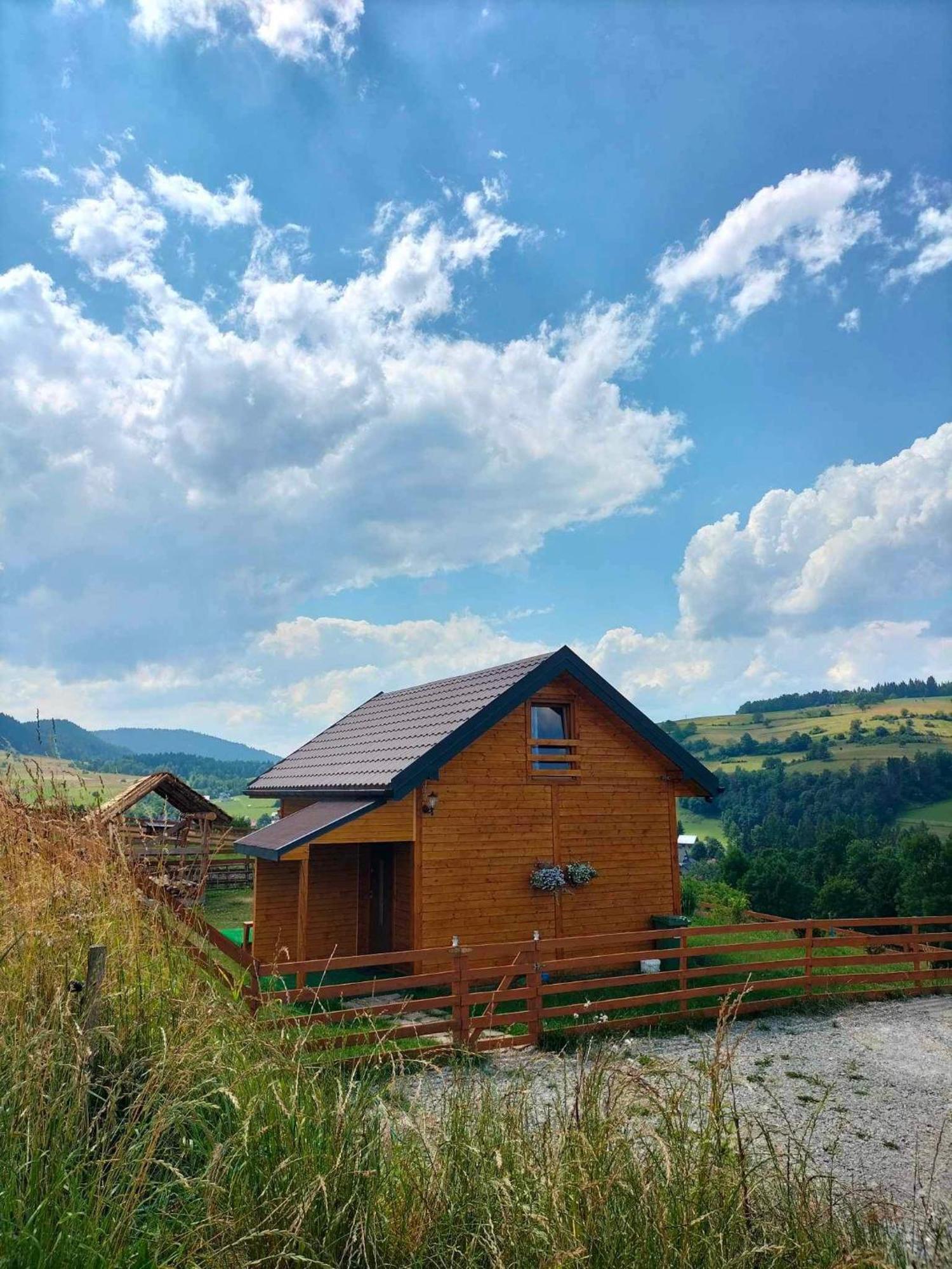 Domek Caloroczny Poreba Wielka  Экстерьер фото